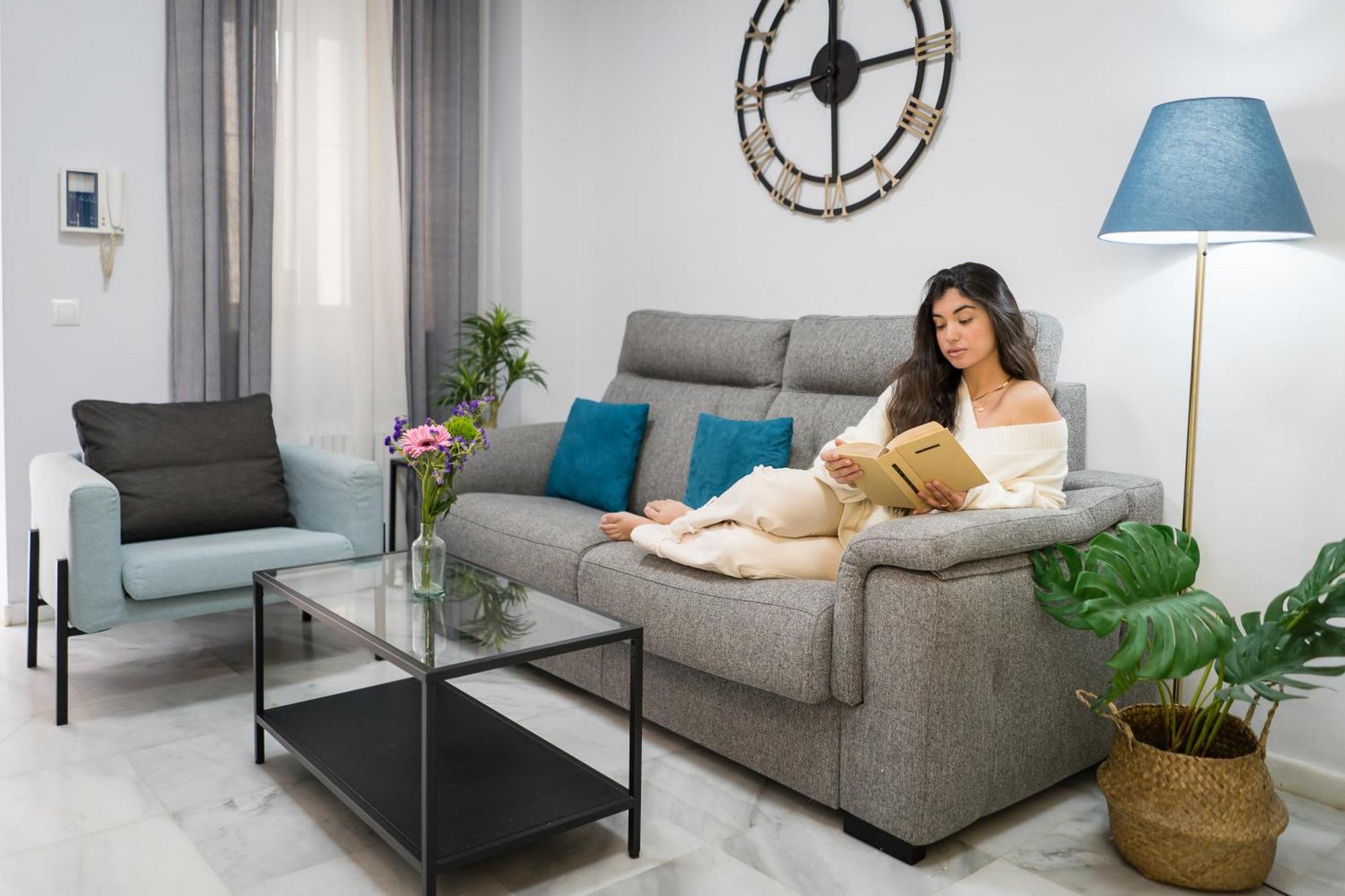 Apartamento Triana Deluxe Con Patio Privado Sevilla Kültér fotó