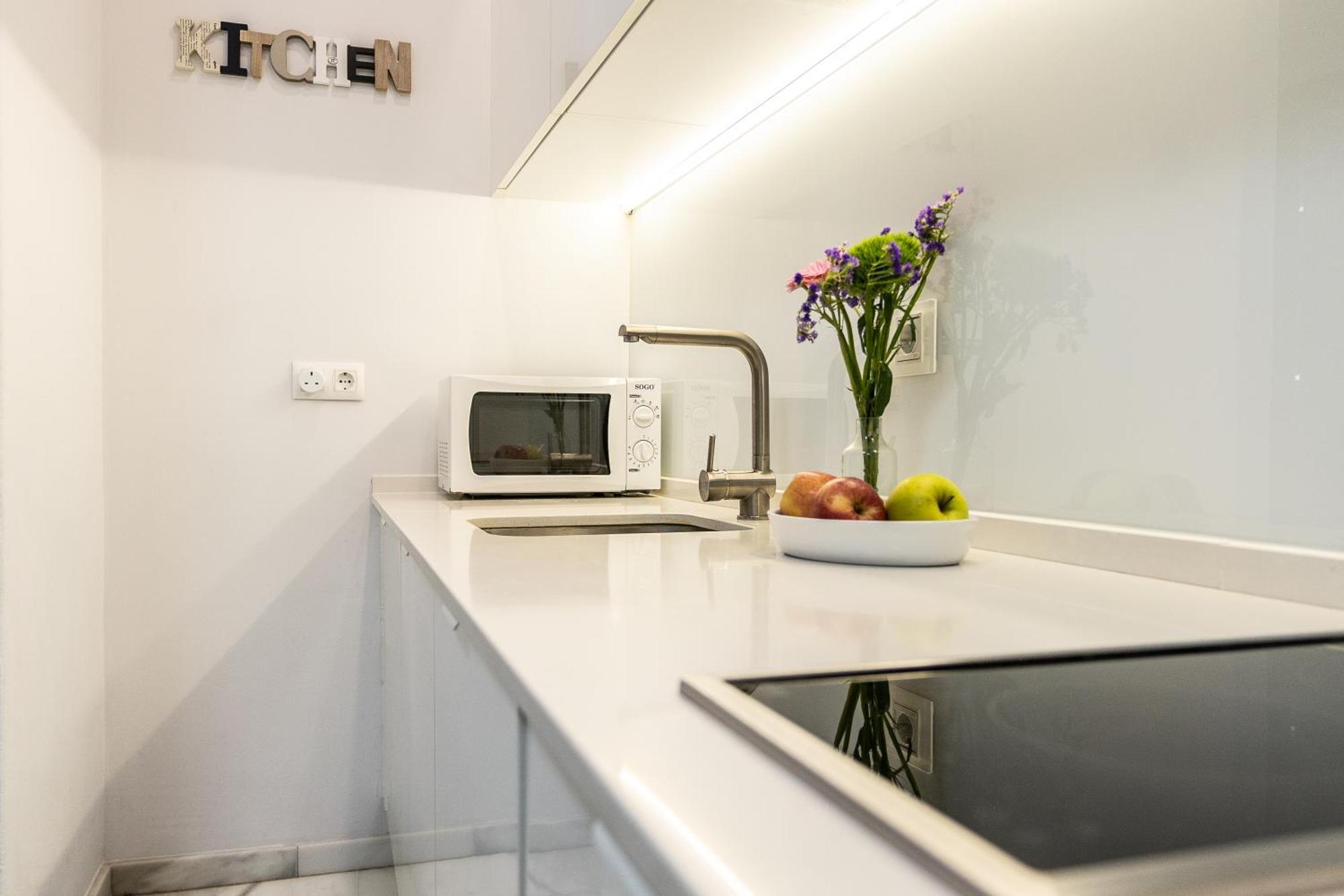 Apartamento Triana Deluxe Con Patio Privado Sevilla Kültér fotó